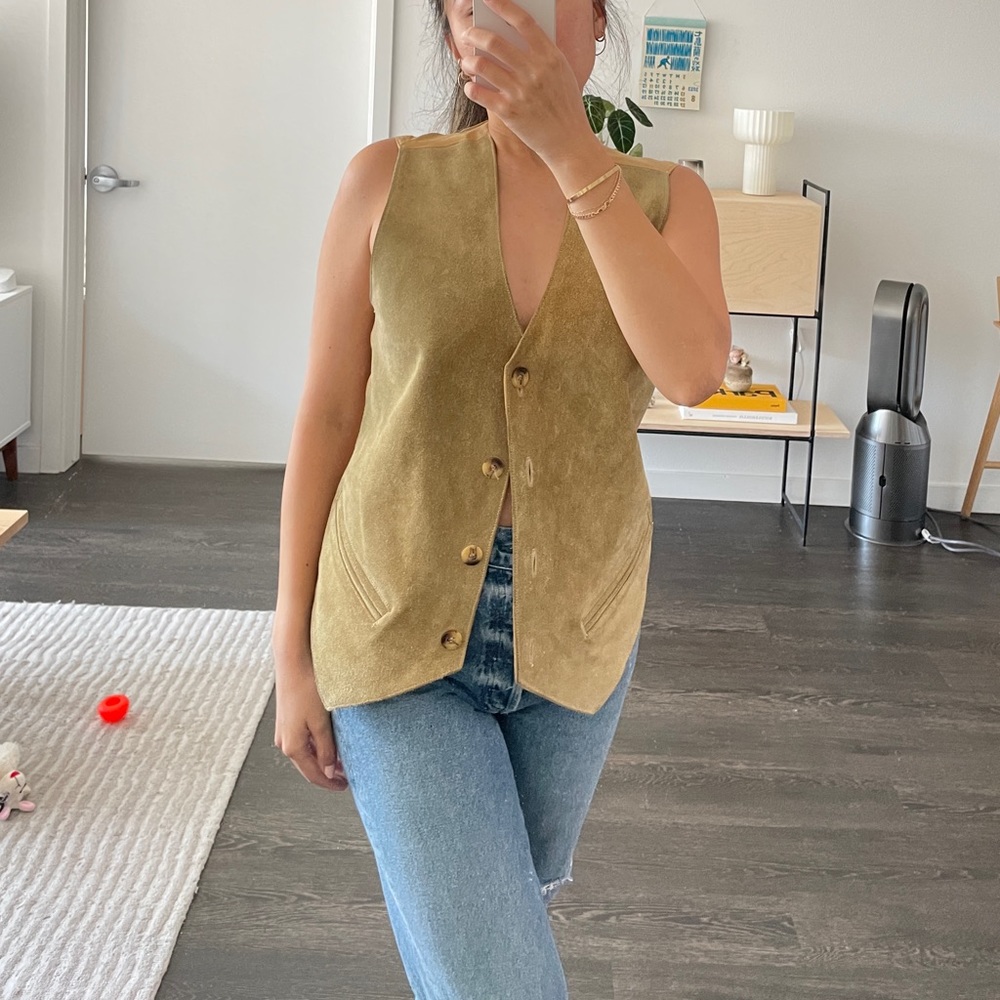 VINTAGE 90’s Tan Leather Vest